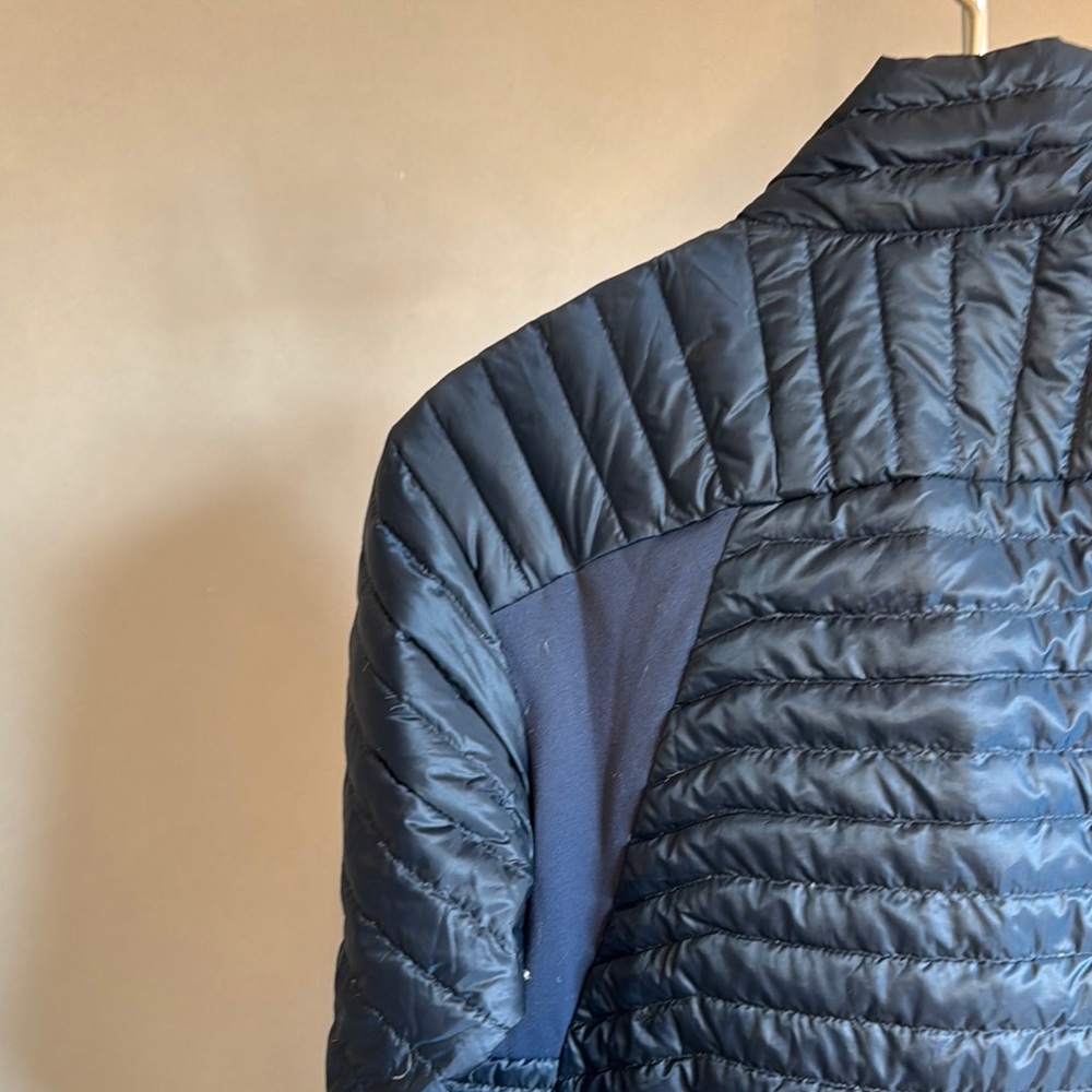 Eddie Bauer Men's Blue Quilted Jacket - Picture 7 of 8